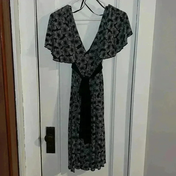 My Michelle Dress - Picture 2 of 3